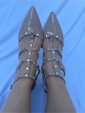 Mix No. 6 Nude Patent Pointed-Toe Studded T-Strap Heels size 11